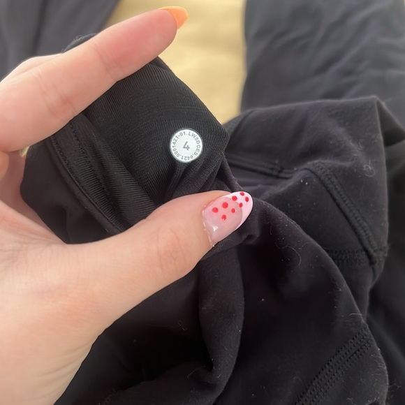 lululemon leggings - Picture 2 of 3